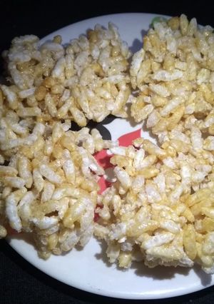 મમરા ની ચીકી (Mamra Chikki Recipe in Gujarati) રેસીપી મુખ્ય ફોટો