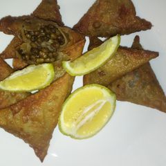 A picture of Dengu samosas.
