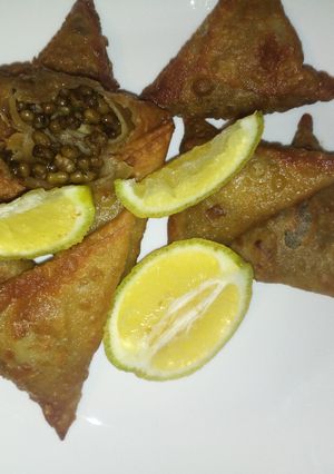 A picture of Dengu samosas.