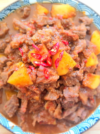 Bagaimana Menyiapkan Semur daging sapi Ekonomis Untuk Jualan