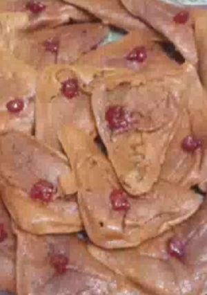 A picture of Parle-G Biscuit Sandwich Cakes.