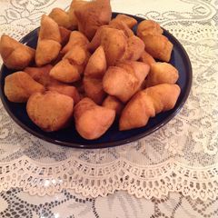 A picture of Vettu Cake (Sweet fried cake).