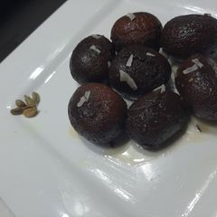 Gulab jaman A picture of Gulab jaman.