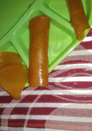 A picture of Aam Papad.