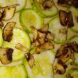 Pan de pizza de zuchini y portobellos