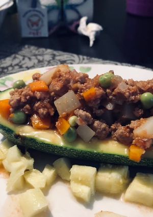 A picture of Zucchini Stuffed with Picadillo.