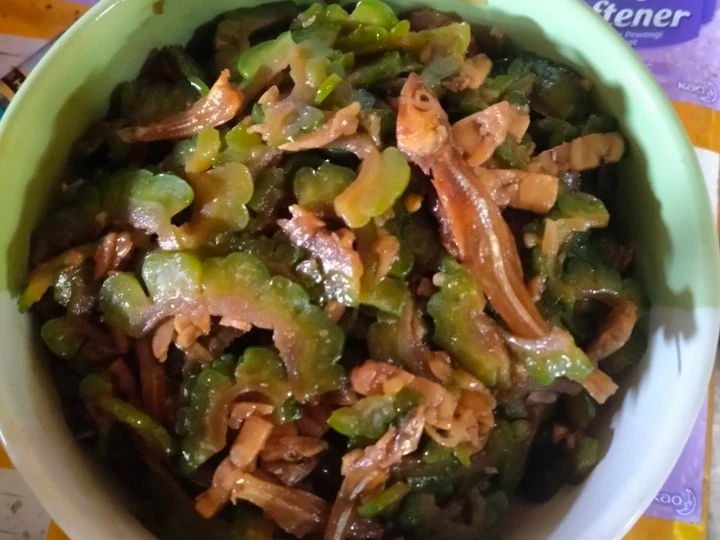 Langkah Gampang Membikin Resep Tumis pare yang Lezat Anti Ribet, Mantap