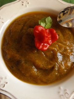 Una foto de Puré de verduras con algas wakame