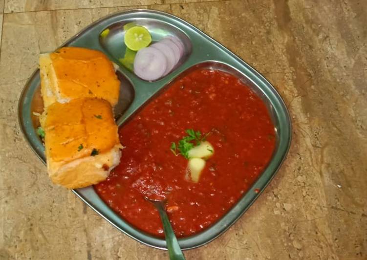 पावभाजी (Pav bhaji recipe in Hindi) रेसिपी बनाने की विधि in Hindi by  Suraksha Tank - Cookpad