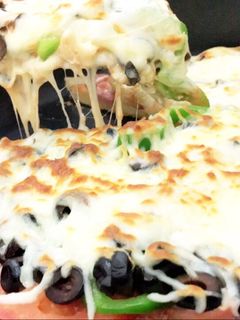 صورة لوصفة بيتزا 😋 خضار