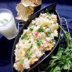 A picture of Vegetable pulao.