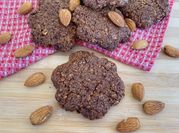 Una foto di biscotti mandorle fit