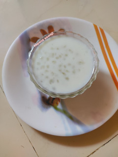 साबुदाणा खीर (Sabudana kheer recipe in marathi) रेसिपी चे मुख्य फोटो