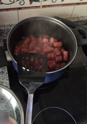 Una foto de Salchichas al vino
