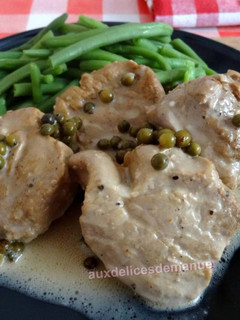Une photo de Médaillons de filet mignon de porc, sauce au poivre