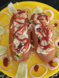 देसी स्टाइल हॉट डॉग (Hot Dog Recipe In Hindi) रेसिपी मुख्य फोटो