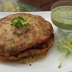 A picture of Rice Cheela.