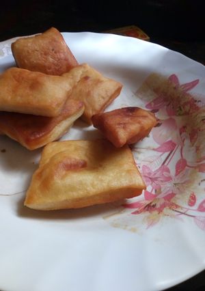 A picture of Mandazi.