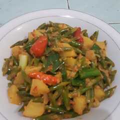 รูปของ Buncis kentang bumbu kuning