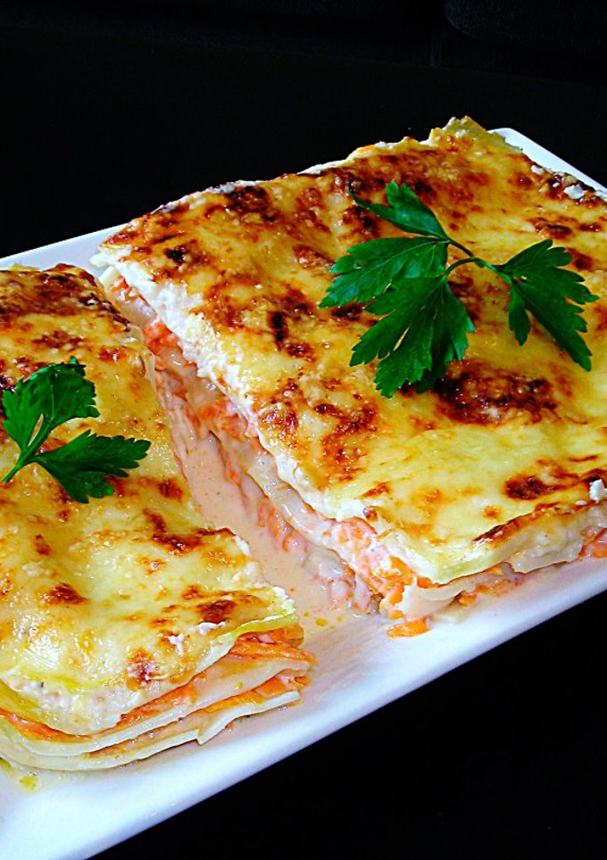 Una foto de Lasaña con zanahorias y bechamel con mozzarella