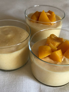 Una foto de Mousse de melocotón