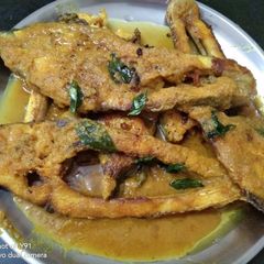 A picture of Mangalore Style Pomfret Fish Curry.