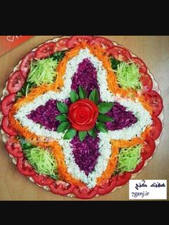 عکسی از دستور تزیین ساده سالاد کاهو