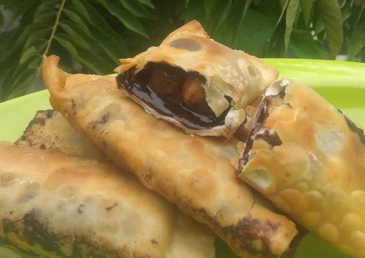 Pangsit pisang coklat lumerrr