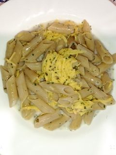 Tejszínes fokhagymás tészta recept fotója