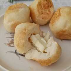 Una foto de Buñuelos de Yuca Rellenos con Queso