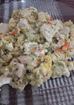 Una foto de Zapallitos revueltos con pollo