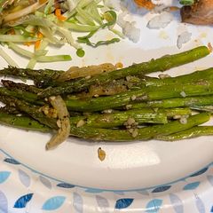 A picture of Oven Roasted Asparagus.