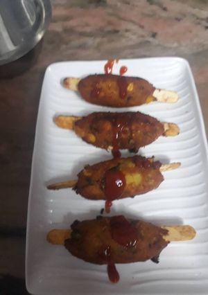 A picture of Sweet corn and potato seekh pakode.