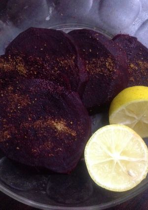 A picture of Beet root with lemon twist.