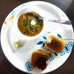 A picture of Pav bhaji.