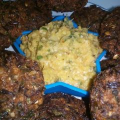 A picture of Bhajia za kunde (cowpeas).