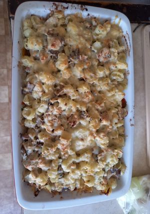 Tejszínes gombás csirkés tészta sütőben recept fotója