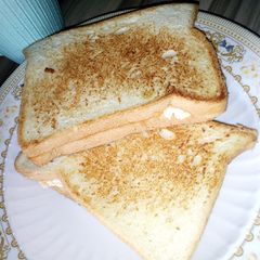 A picture of Toasted bread.