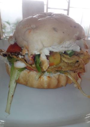 A picture of Salma sy homemade sandwiche.