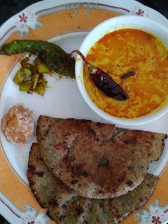 बाजरे की रोटी  (Bajre ki roti recipe in Hindi) रेसिपी मुख्य फोटो