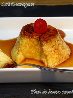 Una foto de Flan de huevo casero tradicional (Sin horno)