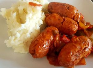 Una foto de Choricitos mini al vino blanco.👨‍🍳👨‍🍳