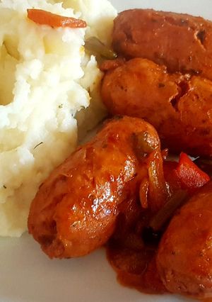 Una foto de Choricitos mini al vino blanco.👨‍🍳👨‍🍳