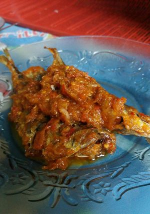 Foto resep Ikan layang sambel semlehooy😄