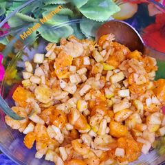 A picture of Orange fruit chaat.