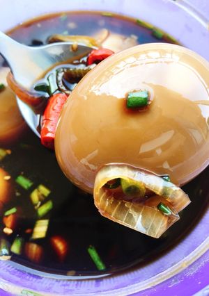 Hình của món Trứng gà ngâm nước tương.