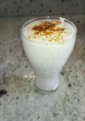 Una foto de Falso yogurt Griego /crema fría de plátano 🍌