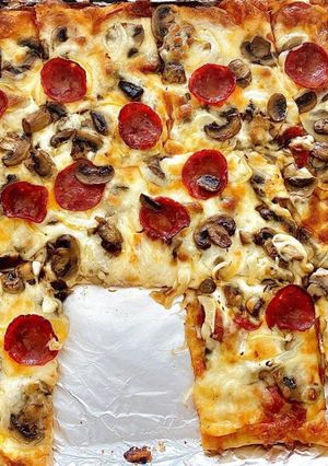 عکسی از دستور پیتزا پپرونی