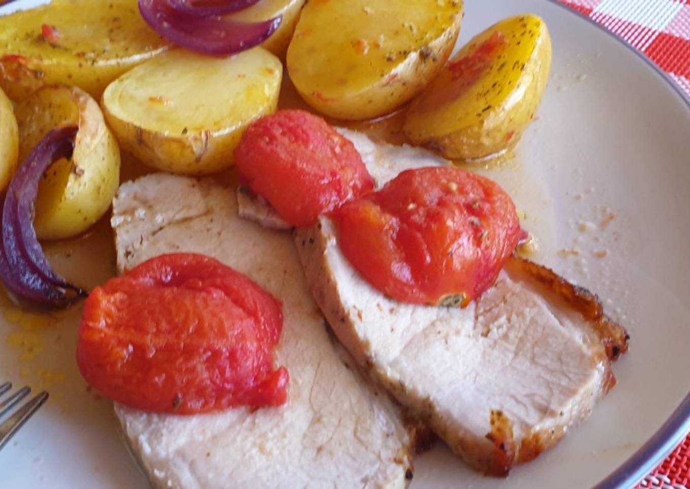 Lomo de cerdo con costra de mostaza asado
