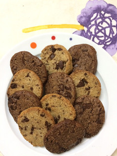 Una foto de Galletas 🍪 tipo ”Chips Ahoy”